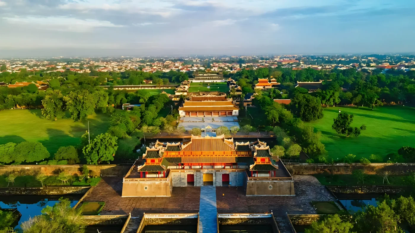 Kiến Trúc Cung Đình Huế: Di Sản Độc Nhất Thời Phong Kiến