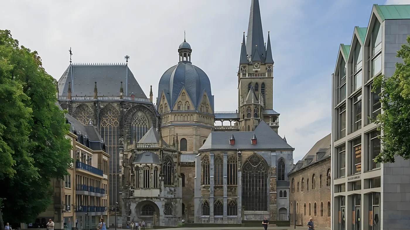 Roman kiến trúc gothic