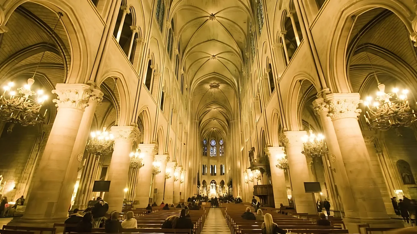 Thờ đức bà Kiến trúc Gothic